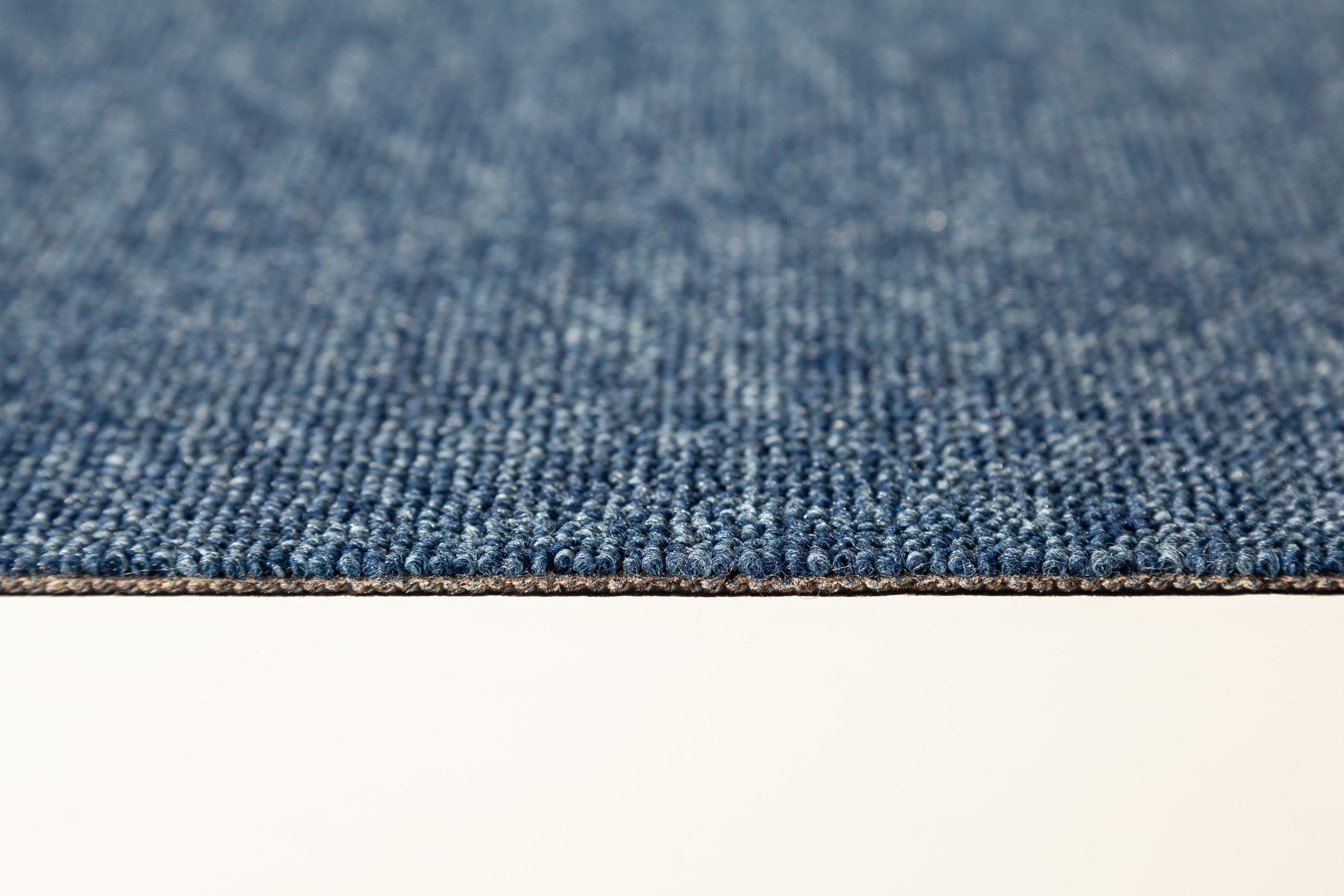 Ковровая плитка Bonkeel Space Blue 500×500×5,9